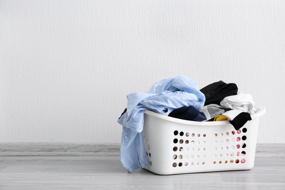 Benarkah Mencuci Pakaian dengan Air Hangat Bisa Membunuh Kuman?